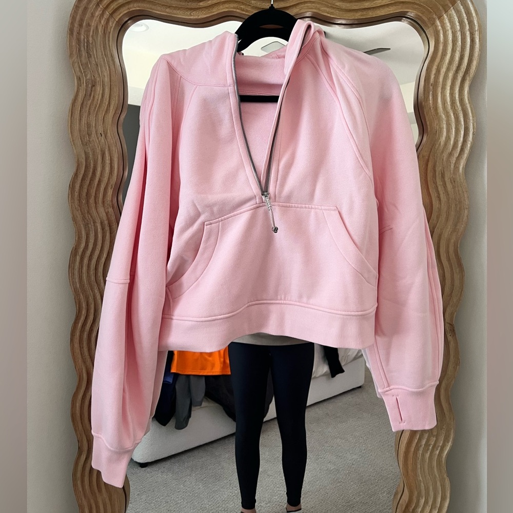 Lululemon scuba cropped sweatshirt size S/M